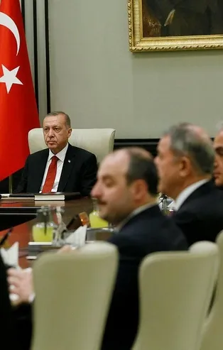 Kabine değişikliği olacak mı? Mahmut Övür'den çarpıcı yazı: Kimlerin gideceğini, kimlerin geleceğini Başkan Erdoğan'dan başka bilen yok