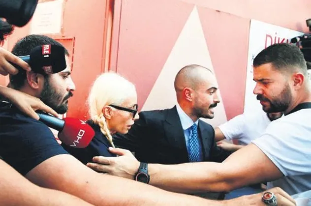 Şarkıcı Gülşen hakkında ev kapsı kararı verildi! | Yaşam haberleri