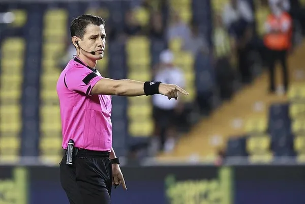 Fenerbahçe-Antalyaspor maçında penaltı var mıydı? Erman Toroğlu'ndan flaş Fırat Aydınus sözleri "Eğer çağırsaydı..."-2