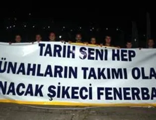 Fenerbahçe'ye denizden protesto