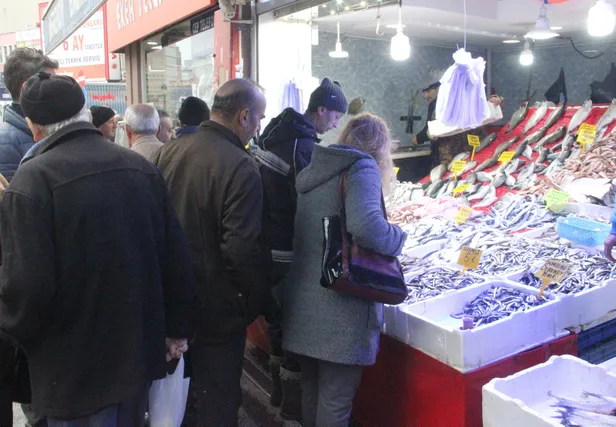 30 liraya kadar çıkmıştı! Hamsinin fiyatı şaşırttı-3