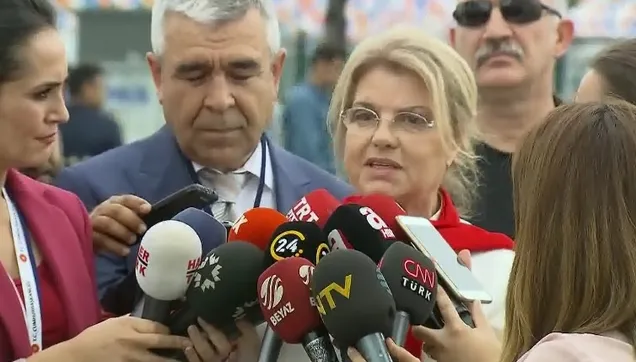 Tansu Çiller Yenikapı'da... "Bugün milli bir şuurla buradayım"