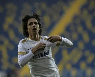 Sevilla, Kayserisporun 15 yaşındaki genç yıldızı Emre Demirin peşinde