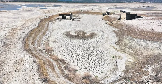 İzmir susuz kaldı: Tahtalı Barajı tarihinin en düşük doluluk oranını gördü