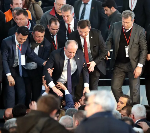 korku-daglari-sardi-chpde-ince-oyunlar-adayliktan-cekil-vekilleri-kap-1679896470508.jpg Korku dağları sardı! CHP'de 'İnce' oyunlar: Adaylıktan çekil vekilleri kap... Ertelenmiş hesaplaşma!-6