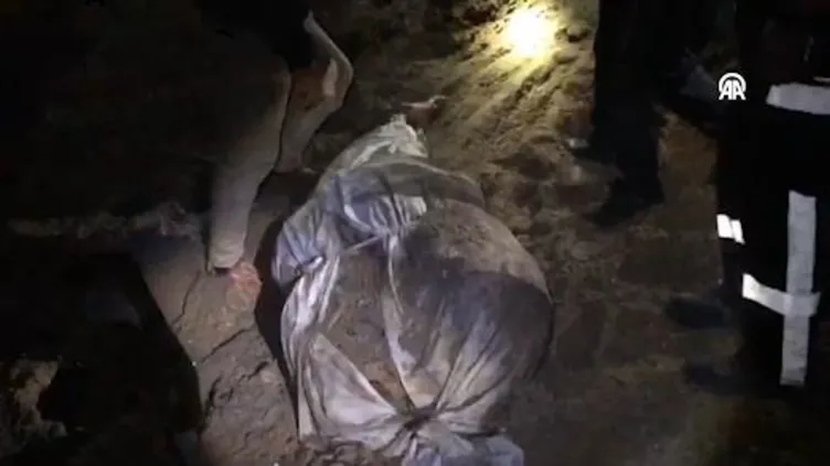 ▶️ Soykırımcı İsrail yüzlerce Filistinlinin toplu defnedildiği mezarlığı bombaladı!
