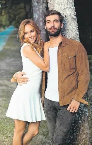 Aşk bitti dostluk baki! Demet Şener ve Burçin Terzioğlu ezber bozdu...