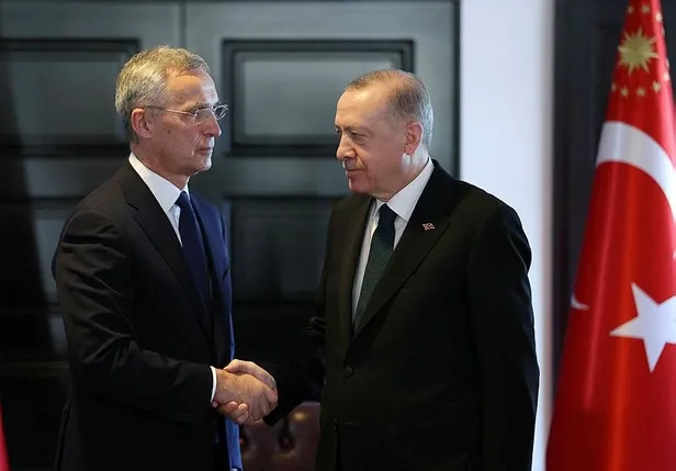 milli-savunma-bakani-hulusi-akar-istanbulda-nato-genel-sekreteri-stoltenberg-ile-gorustu-1667514578015.jpeg