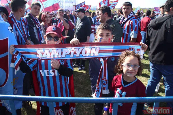 Yenikapı'da bordo-mavi coşku! Trabzonspor taraftarından ışık şov - 34