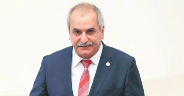 Eski İYİ Parti Milletvekili ve Yeniçağ gazetesi sahibi Ahmet Çelik kardeşi tarafından bıçaklandı!
