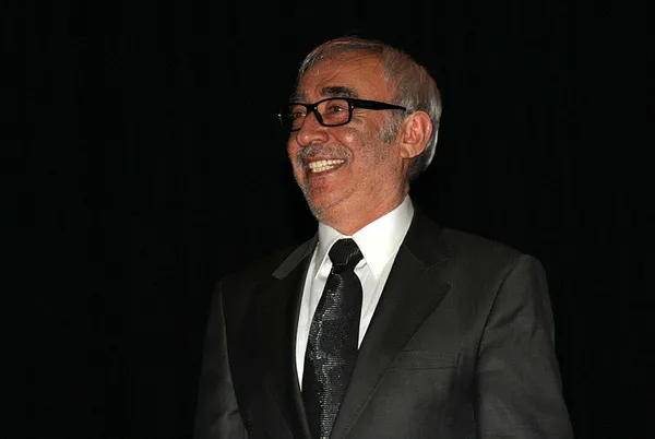 hababam-sinifinin-badi-ekremi-sener-senin-kiz-kardesi-bakin-hangi-oyuncu-cikti-hercai-keloglan-derken-yillarca-1700386716898.jpg Hababam Sınıfı’nın Badi Ekrem’i Şener Şen’in kız kardeşi bakın hangi oyuncu çıktı! Hercai, Keloğlan derken yıllarca onu izlemişiz...-5