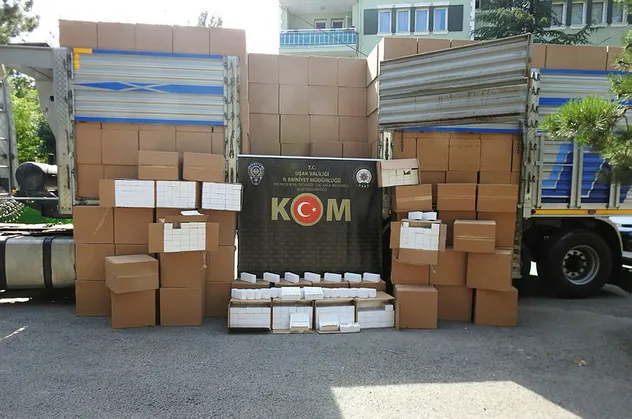 Uşak’ta 6 milyon 300 bin adet kaçak makaron ele geçirildi