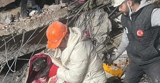 Depremde hayatını kaybeden sahibini bir an olsun bırakmadı! Oscar için herkes “Yeni yuvası biz olalım” çağrısı yaptı