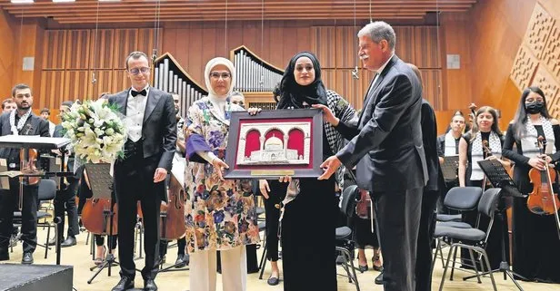 Başkan Erdoğan’ın eşi Emine Erdoğan’ın himayesinde Filistin Gençlik Orkestrası konser düzenledi