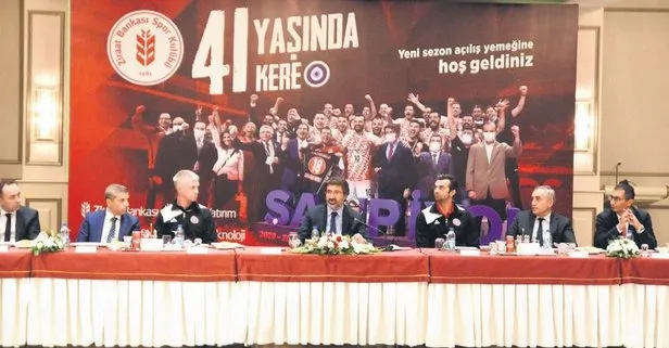 Ziraat Bankası Spor Kulübü’nün yöneticileri, teknik heyeti ve oyuncuları basın mensuplarıyla bir araya geldi