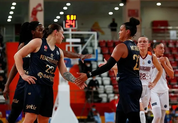kadinlar-euroleaguede-fenerbahce-galatasaraya-fark-atti-1633553319142.jpeg