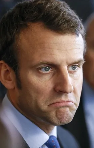 Peygamber efendimize hakareti teşvik eden Macron Arapça kıvırdı: Bütün bu dinler topraklarımızda özgürce hareket eder