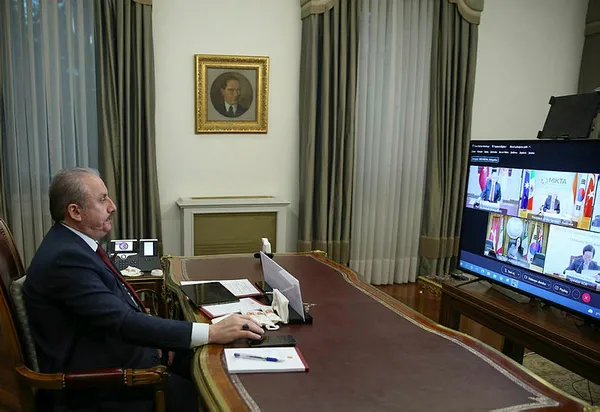 tbmm-baskani-mustafa-sentoptan-batiya-savas-tepkisi-goce-mecbur-birakanlar-sorumluluk-almaktan-kaciniyor-1644221346509.jpg TBMM Başkanı Mustafa Şentop'tan Batı'ya savaş tepkisi: Göçe mecbur bırakanlar, sorumluluk almaktan kaçınıyor-3