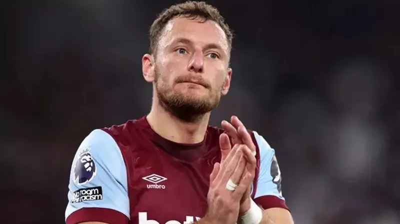 galatasaray-yeni-sag-bekini-almanyada-buldu-euro-2024un-yildizi-aslan-olabilir-transferde-dev-operasyon-1719323760045.jpeg Galatasaray yeni sağ bekini Almanya'da buldu! EURO 2024'ün yıldızı Aslan olabilir... Transferde dev operasyon-13