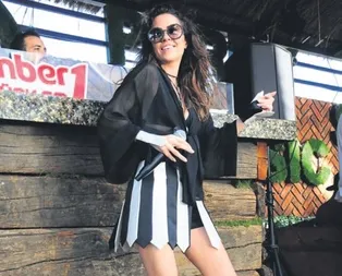 Derya Tren’i salladı