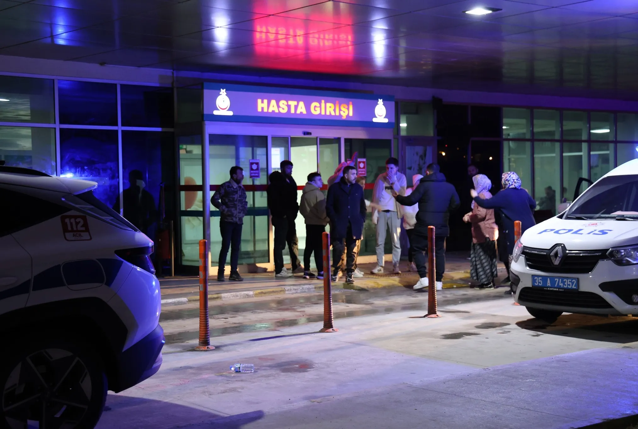 İki grup parkı kana buladı