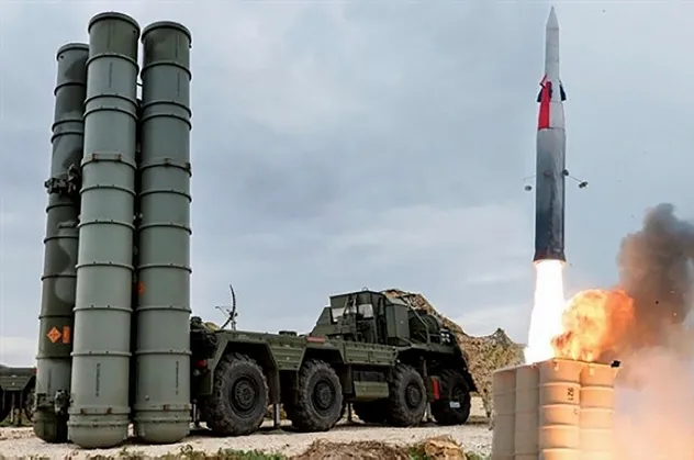 Rusya hava tatbikatında S-400'leri ateşledi