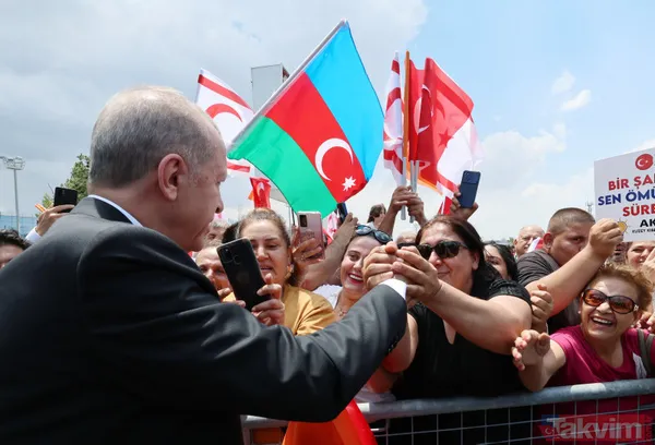 Seçim sonrası ilk yurt dışı ziyareti: Başkan Erdoğan, Kuzey Kıbrıs'ta! Dikkat çeken pankart: Sevdamız Mavi Vatan - 5