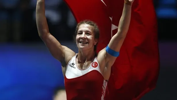 Yasemin Adar kimdir? 5. kez Avrupa şampiyonu olan milli güreşçi Yasemin Adar kaç yaşında, aslen nereli, evli mi? Ödülleri, başarıları...-3