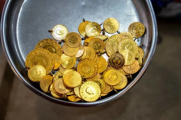 Enflasyon verileri açıklandı! Altın fiyatları oynadı! 12 Ocak 2023 gram, çeyrek, yarım altın fiyatları ne kadar? Altın artacak mı, ne zaman alınmalı? Uzman isim açıkladı...-12