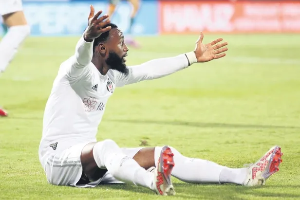 besiktas-3-0-one-gecmesine-ragmen-alanya-karsisinda-2-puan-birakti-1660520853313.jpeg Beşiktaş 3-0 öne geçmesine rağmen Alanya karşısında 2 puan bıraktı-3