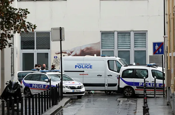 Son dakika: Charlie Hebdo’nun eski binasının bulunduğu bölgede bıçaklı saldırı: 4 yaralı-3