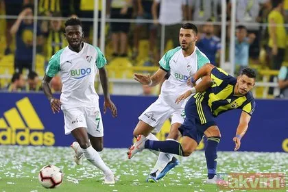 Fenerbahçe, Bursaspor’u 2-1 mağlup ederek sezona galibiyetle başladı