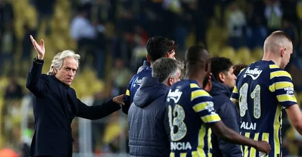 Lider Fener öne geçtiği maçta Giresun'a yenildi. taraftarını adeta şoke etti