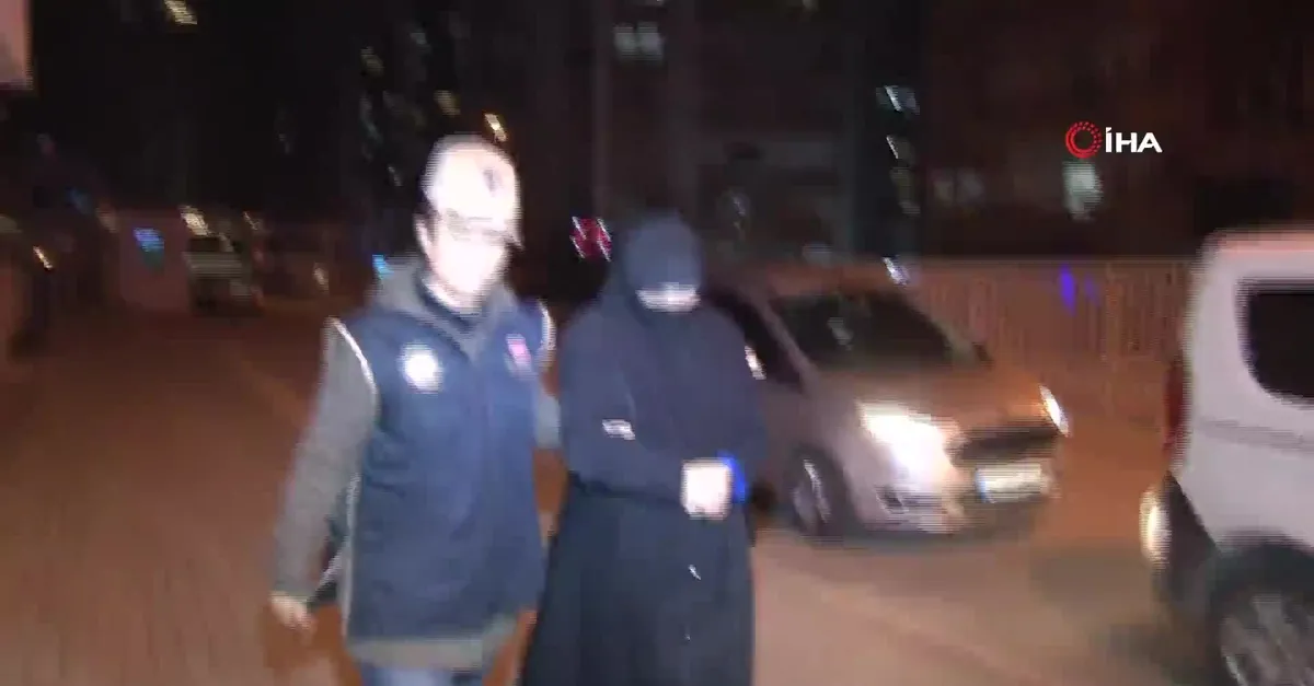 DEAŞ'ın sözde üst düzey yöneticisinin eşi ve oğlu Kocaeli'de gözaltına alındı