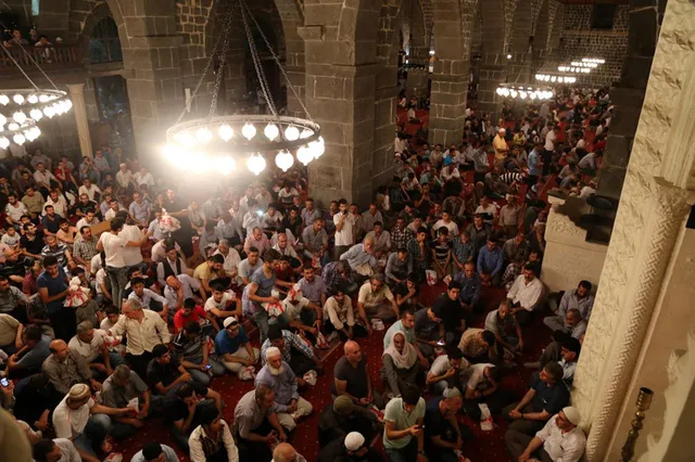 2020 Kandil mesajları! Berat Kandili en güzel kısa uzun SMS Whatsapp Facebook cep telefonu mesajları!-13