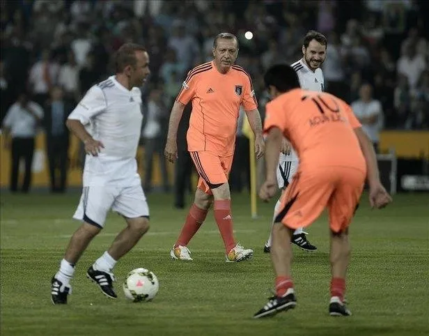 Kıbrıs’taki Şöhretler Maçı’na ‘Şampiyonlar Ligi’ gibi kadro! Başlama vuruşunu Başkan Erdoğan yapacak-2