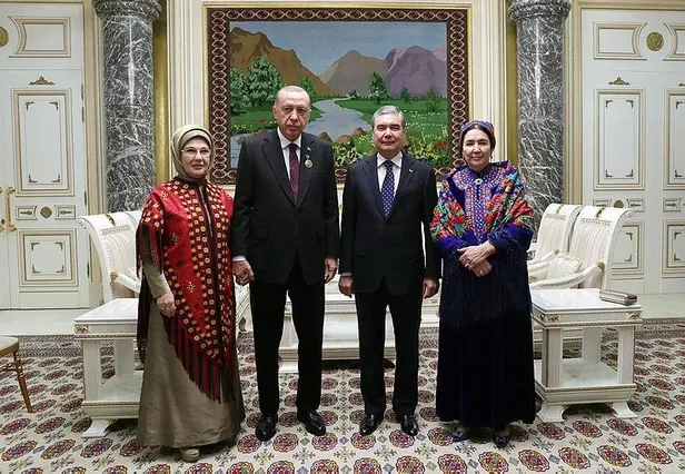 turkmenistan-halk-maslahati-baskani-gurbanguli-berdimuhamedovdan-baskan-erdogan-ve-emine-erdogana-tesekkur-mek-1680592265570.jpeg Türkmenistan Halk Maslahatı Başkanı Gurbanguli Berdimuhamedov'dan Başkan Erdoğan ve Emine Erdoğan'a teşekkür mektubu!-2