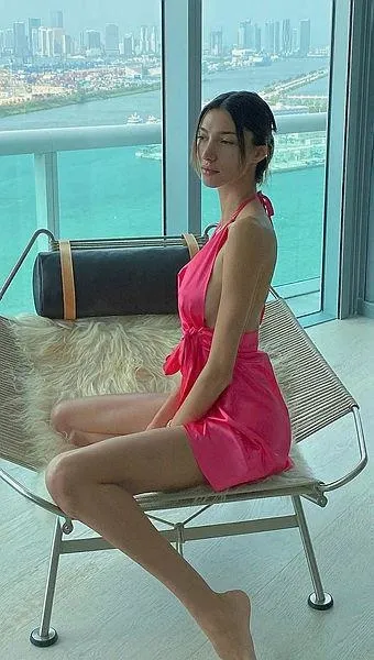 daha-once-yalanlamisti-sevval-sahin-ve-burak-ates-ikilisinden-bodrumda-ask-karesi-1656272141225.jpeg Daha önce yalanlamıştı! Şevval Şahin ve Burak Ateş ikilisinden Bodrum'da aşk karesi-7