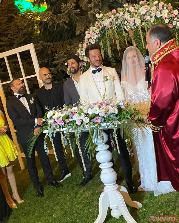 Hercai’nin yıldızları evlendi! Ebru Şahin anbean paylaştı Oya Unustası ile Ahmet Tansu Taşanlar düğün dansı sosyal medyayı salladı - 9