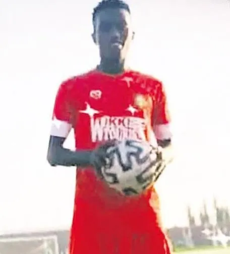 Depreme yakalanan Malatyalı Karapınar ailesine gönderilen yardım parası yanlışlıkla Nijeryalı futbolcunun hesabına yattı!-1
