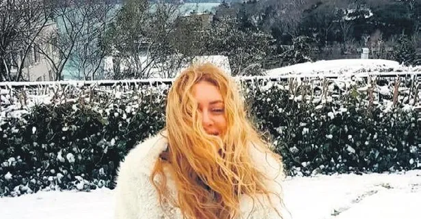 İçimizi ısıttılar! Sinem Kobal, Ajda Pekkan, Esra Erol ve diğer ünlülerden renkli 'kar' pozları
