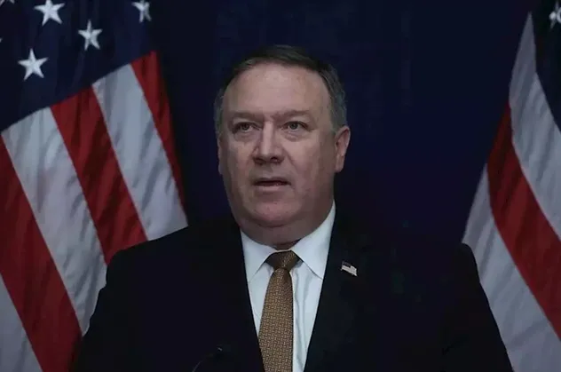 Mike Pompeo'ya İtalya'da peynirli protesto