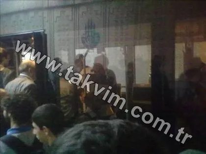 Ali Şen metrobüse bindi