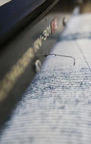 SON DAKİKA: Endonezya'da 5,5 büyüklüğünde deprem | SON DEPREMLER