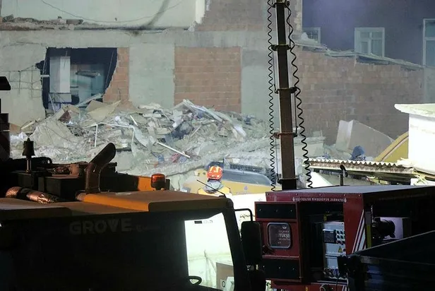 Yakınlarından iyi haber bekleyen bir vatandaş kalp krizi geçirdi-1