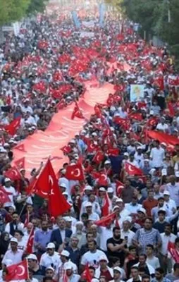 Diyarbakır'da on binler yürüdü