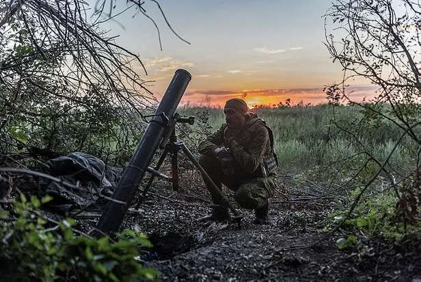 ukrayna-askerlerimiz-girdi-diyerek-duyurdu-kirima-ozel-operasyon-rus-ussunde-patlama-iddialari-1692871861712.jpeg Ukrayna 'askerlerimiz girdi' diyerek duyurdu! Kırım'a 'özel' operasyon: Rus üssünde patlama iddiaları-3