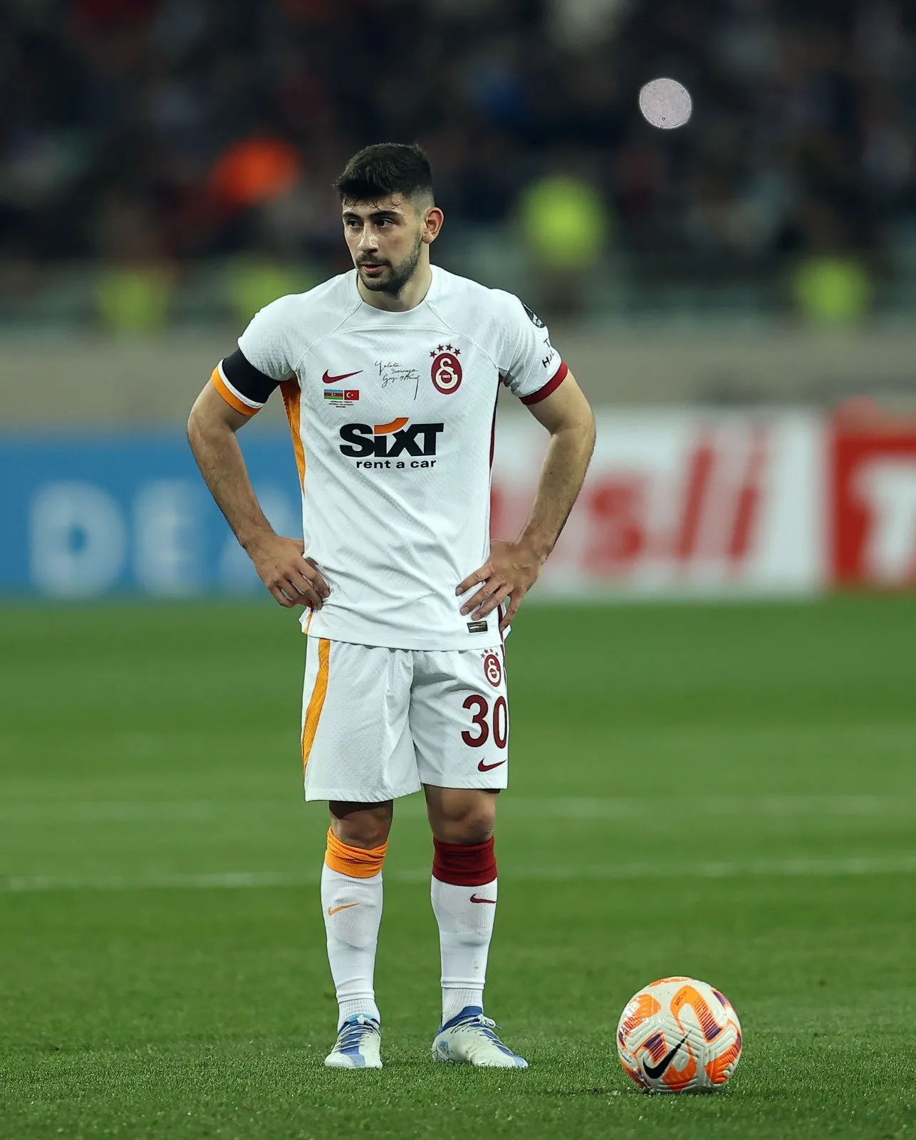 Derbi sonrası flaş karar! Okan Buruk o isimlerin biletini kesti - 38