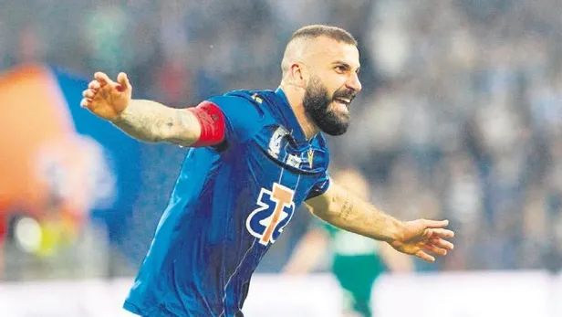 kulliyede-tarihi-bulusma-baskan-erdoganin-katilimiyla-sut-ve-gol-turk-futbol-tarihi-sergisi-aciliyor-spor-habe-1667349864238.jpeg Külliye’de tarihi buluşma! Başkan Erdoğan’ın katılımıyla, “Şut ve Gol: Türk Futbol Tarihi Sergisi” açılıyor | Spor haberleri-3