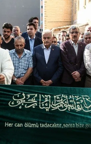 Binali Yıldırım cenaze törenine katıldı